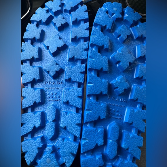 PRADA LOGO BLUE RUBBER SANDALS SLIDES - Picture 11 of 12